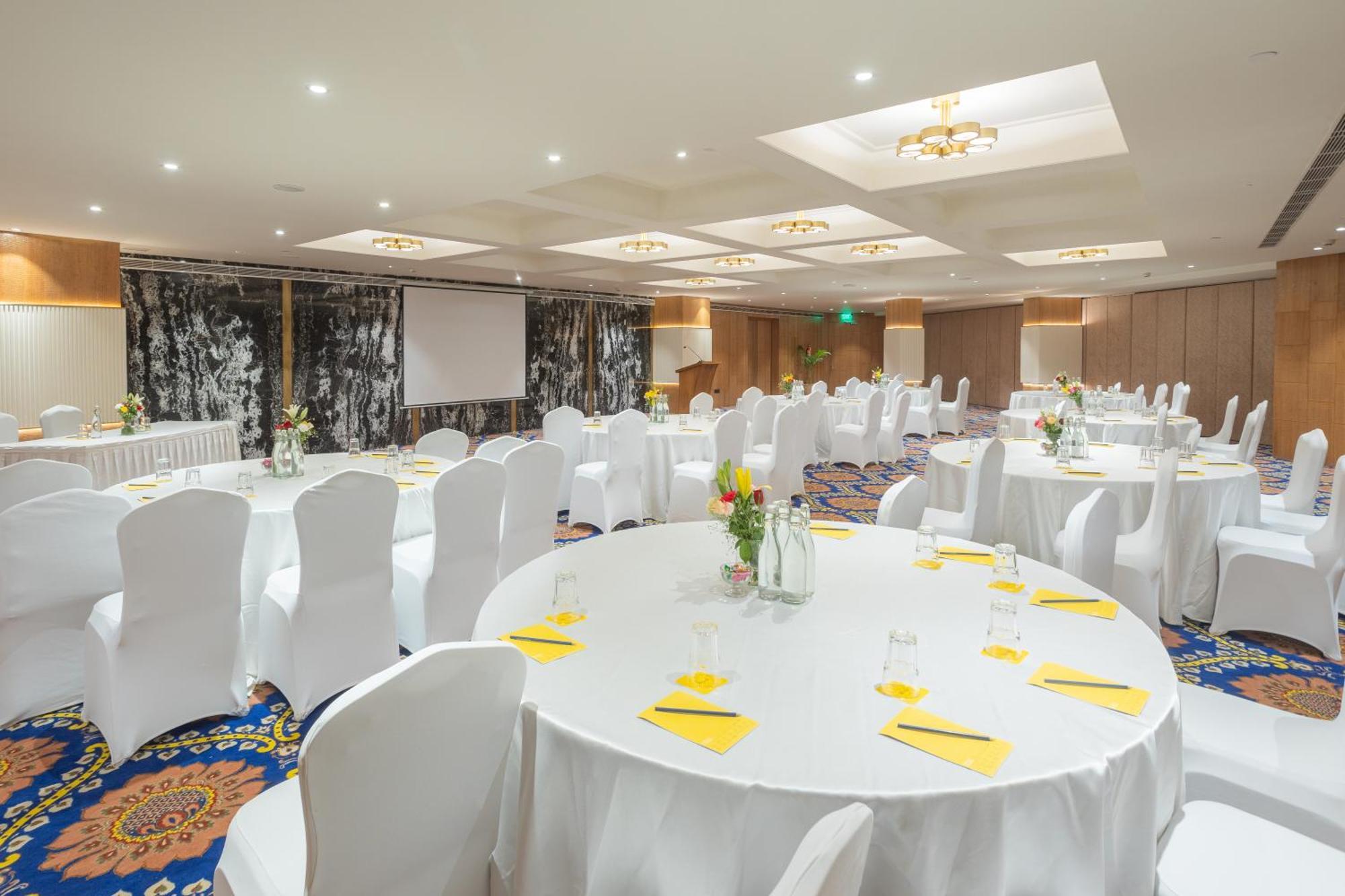 Golden Tulip Jaipur Hotel Luaran gambar