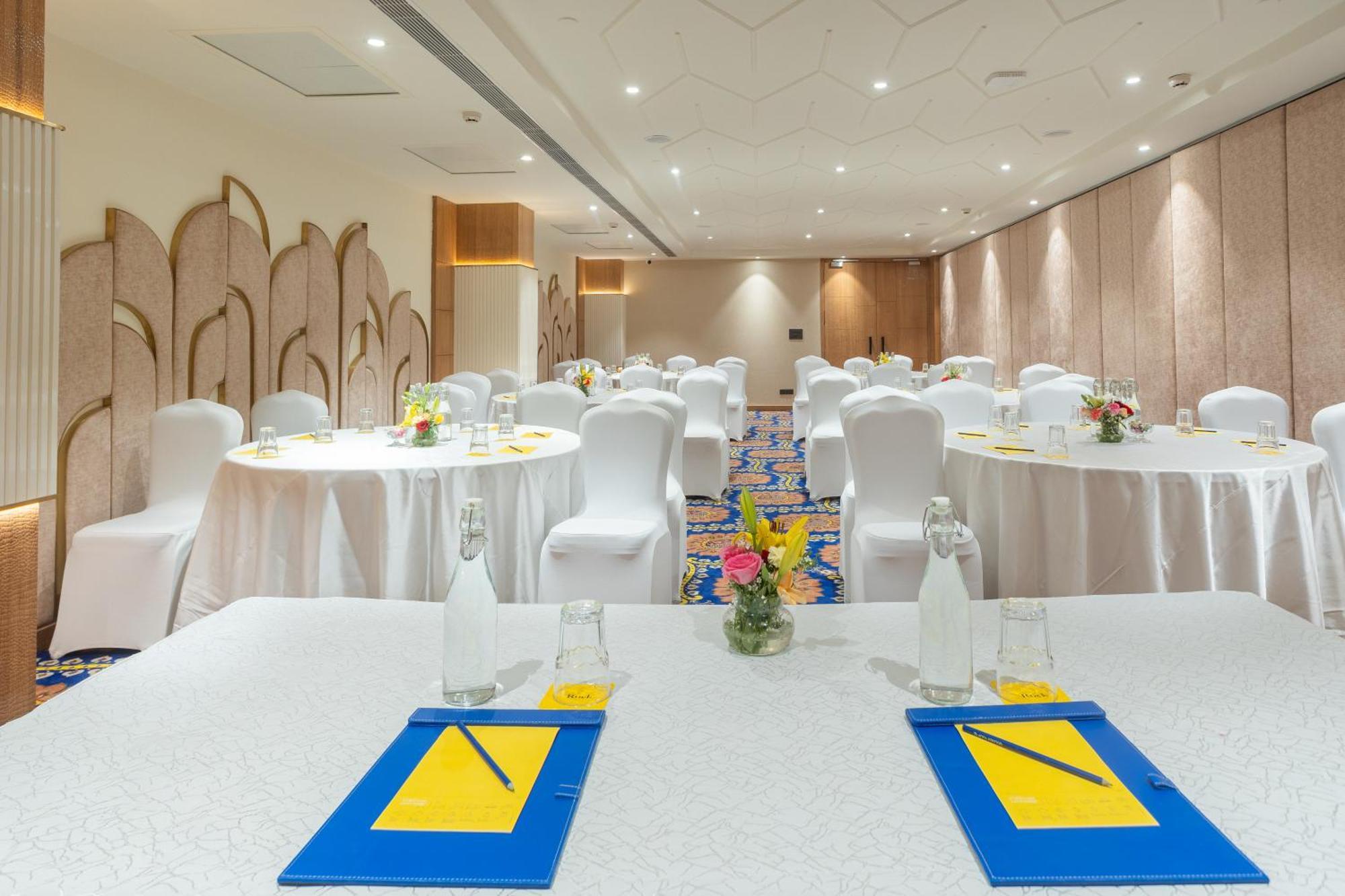 Golden Tulip Jaipur Hotel Luaran gambar
